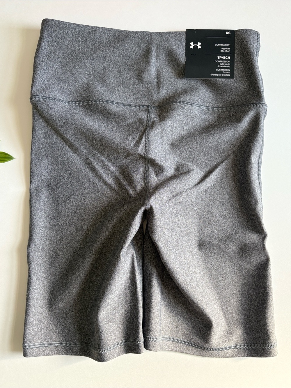 NWT women’s under armour gray high rise compression bike shorts - Picture 3 of 4
